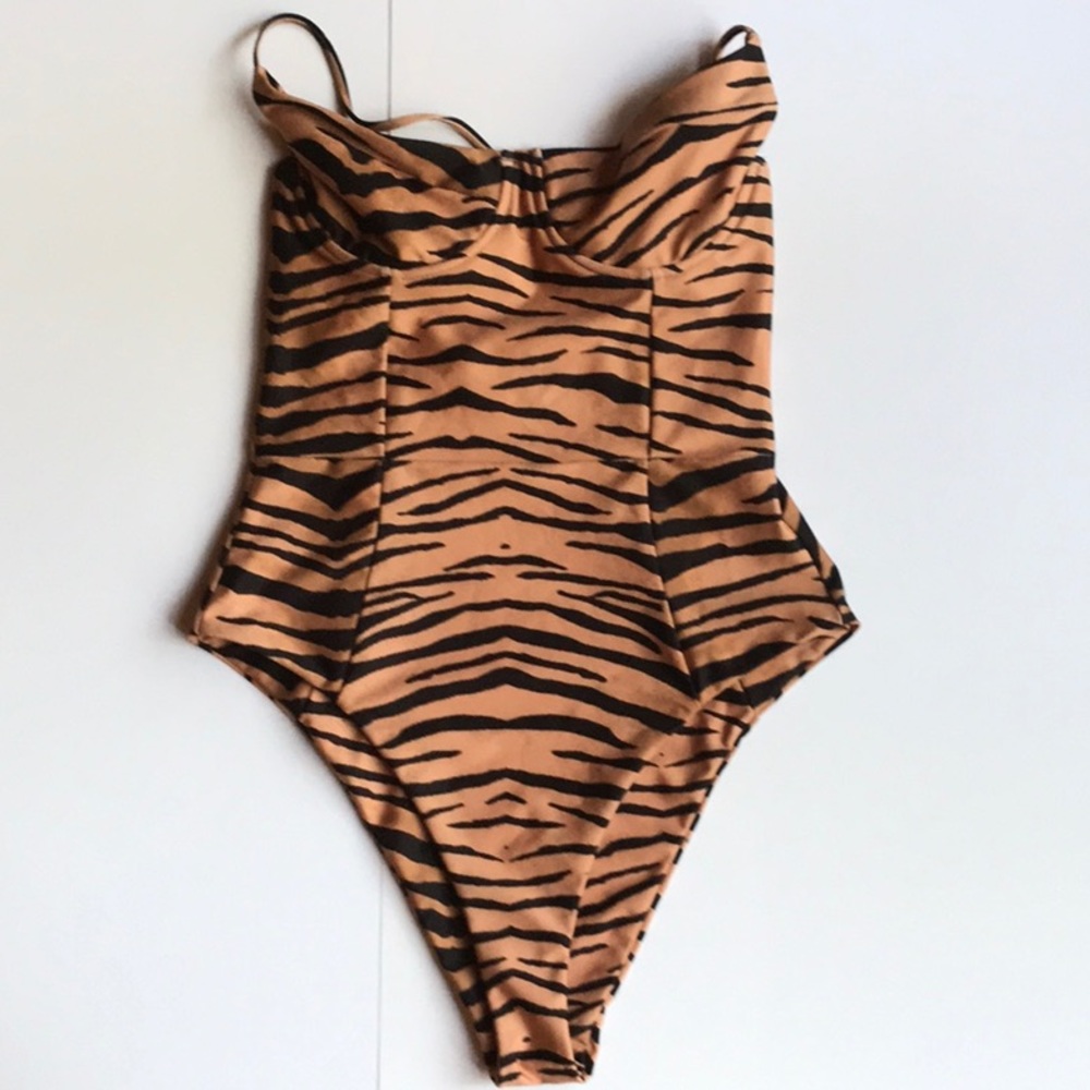 Skatie Rachel one piece